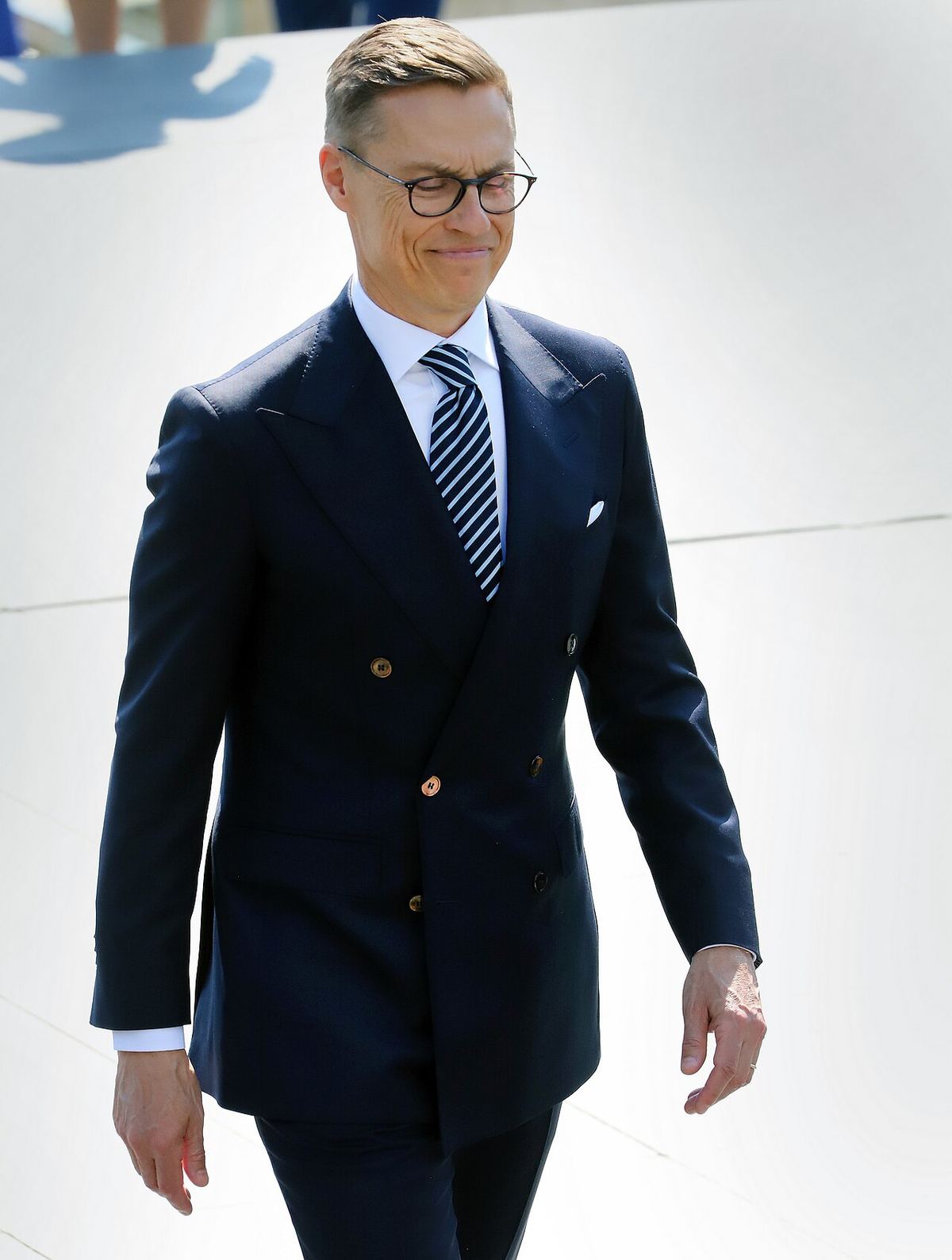 Alexander Stubb, președintele Finlandei, la o ceremonie de întâmpinare din Piața Libertății din Tallinn, 2024.