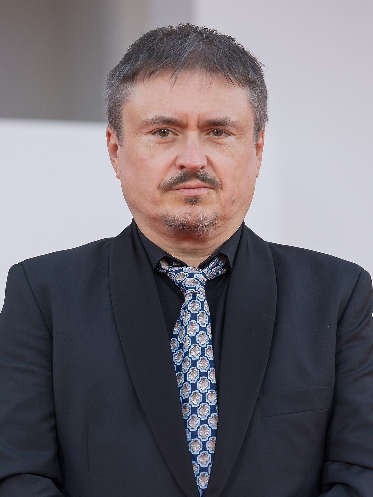 Cristian Mungiu, regizor și scenarist, fotografiat la cel de-al 82-lea Festival Internațional de Film de la Veneția, Italia.