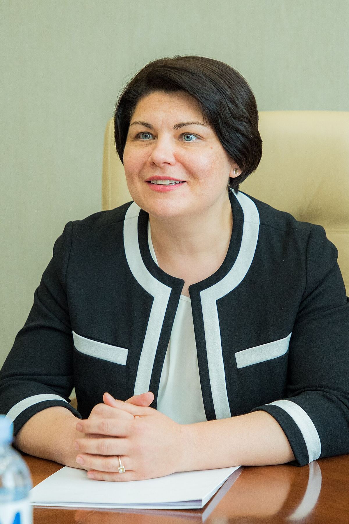 Laura Codruța Kovesi, procuror-șef al Parchetului European, în timpul unei întâlniri cu prim-ministrul Natalia Gavrilița, în 2022.