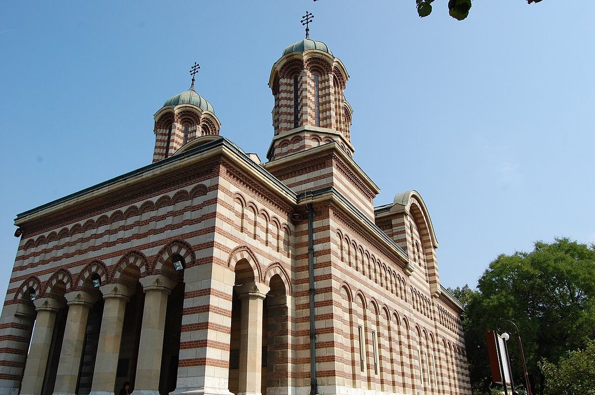 Biserica Sfântul Dumitru din Craiova, fotografiată exterior.