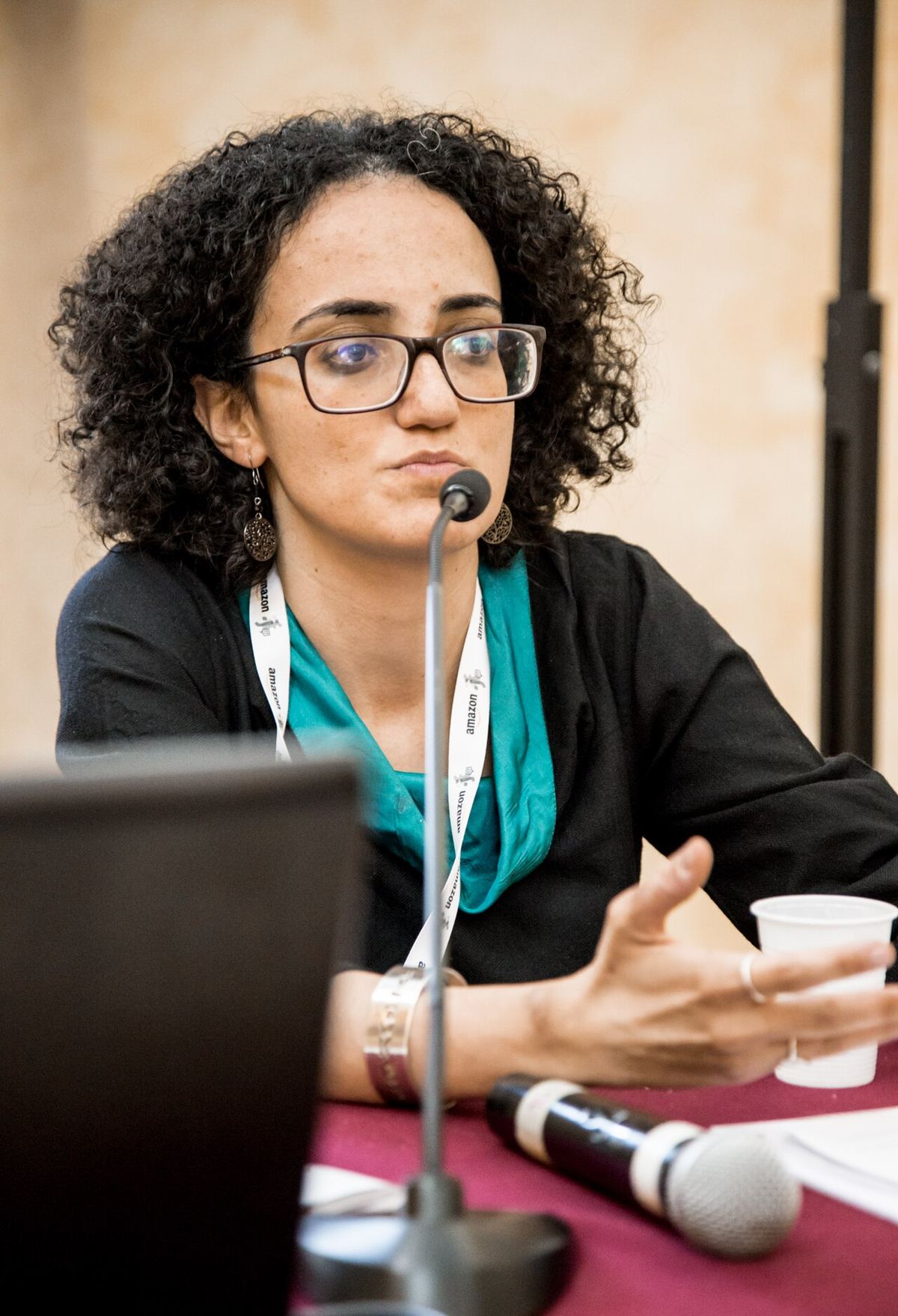 Lina Attalah, redactor-șef al publicației Mada Masr, fotografiată în 2017.