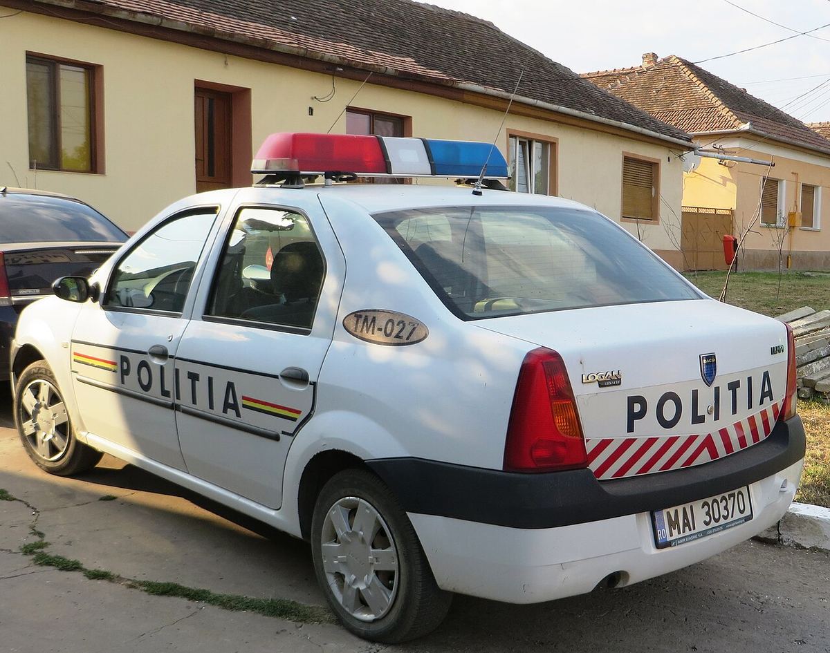 Mașină de poliție română, imagine ilustrativă pentru o acțiune rutieră de control al șoferilor.