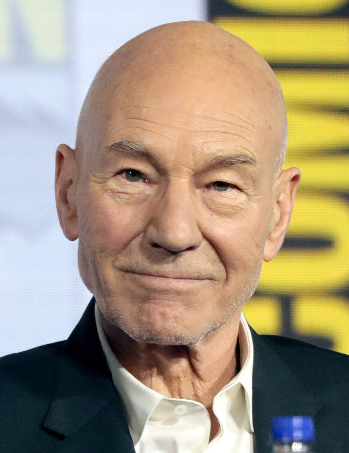 Patrick Stewart vorbind la San Diego Comic-Con International din 2019, în San Diego, California.