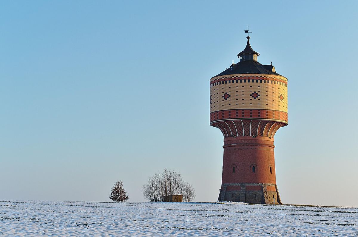 Turn de apă, folosit și astăzi, lângă orașul Mittweida din Saxonia, Germania.