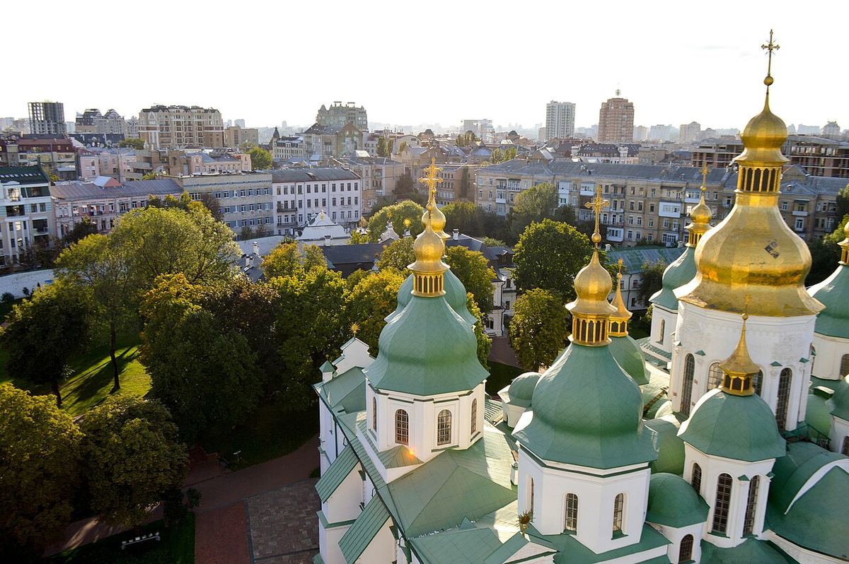 Catedrala Sfânta Sofia din Kiev și orașul în fundal