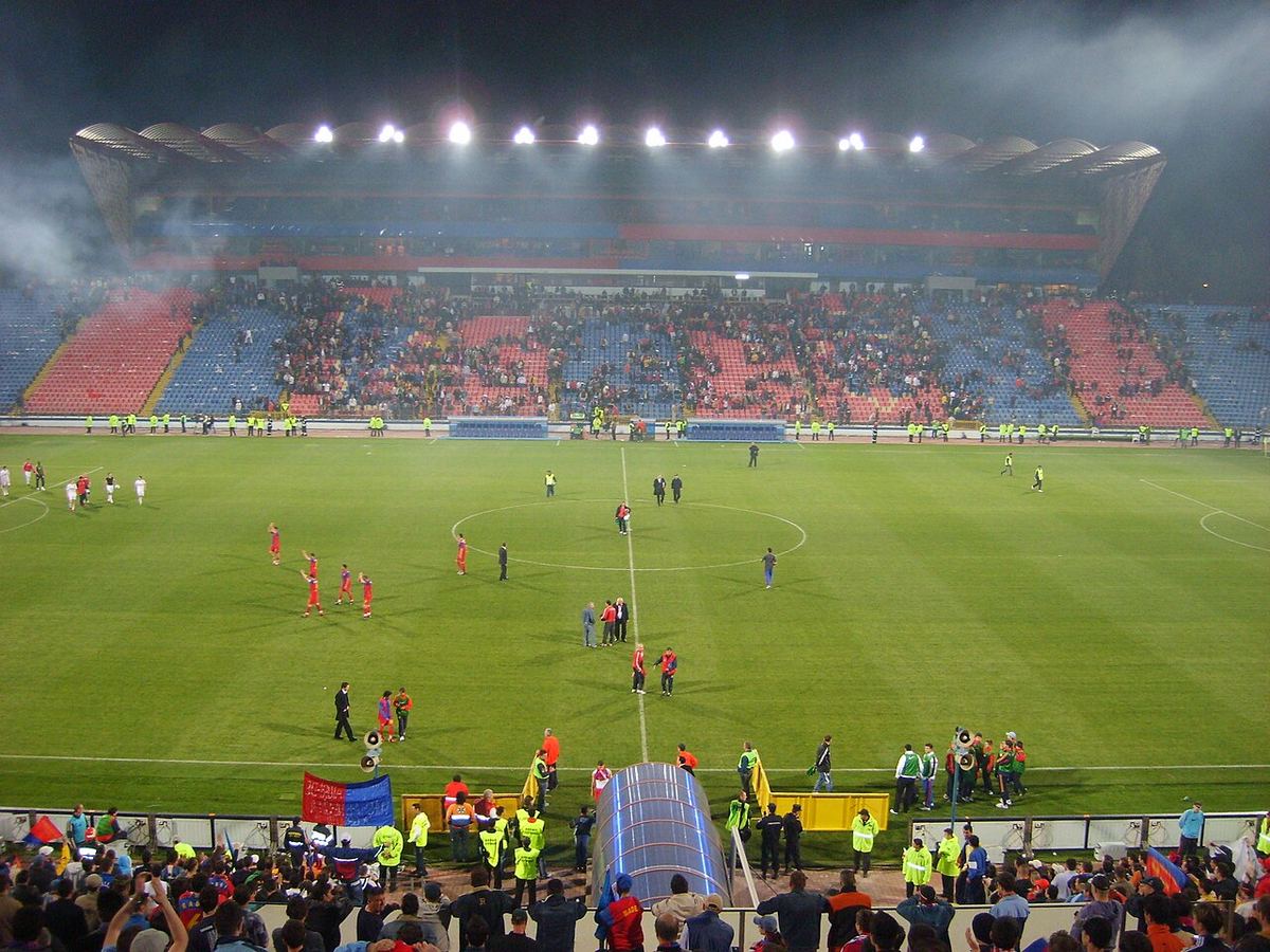 Stadionul Ghencea, fotografiat în 2007, teren de fotbal al clubului CSA Steaua București.