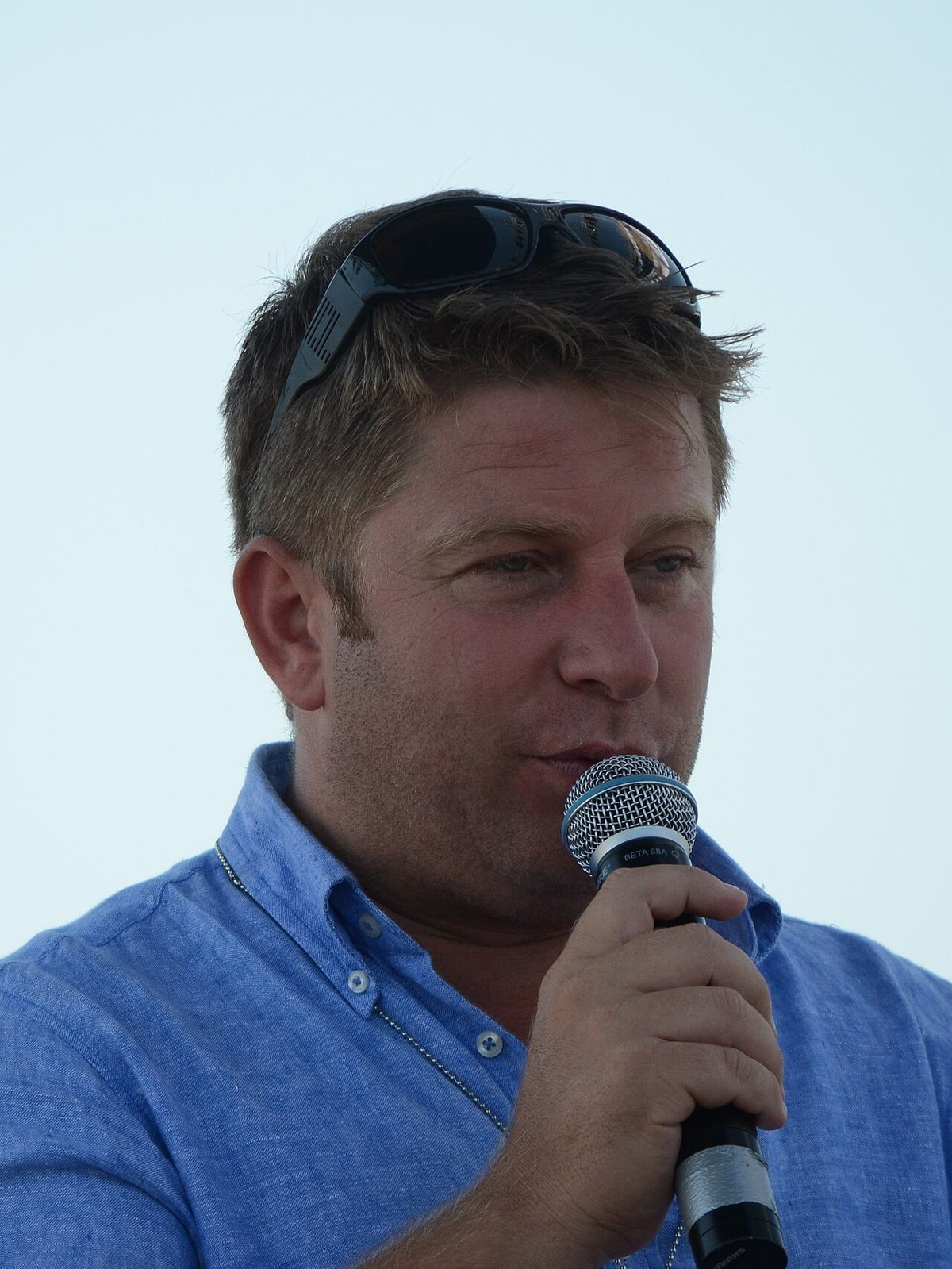Pavel Bartoș, actor și prezentator român, fotografiat la Bucharest International Air Show 2012.