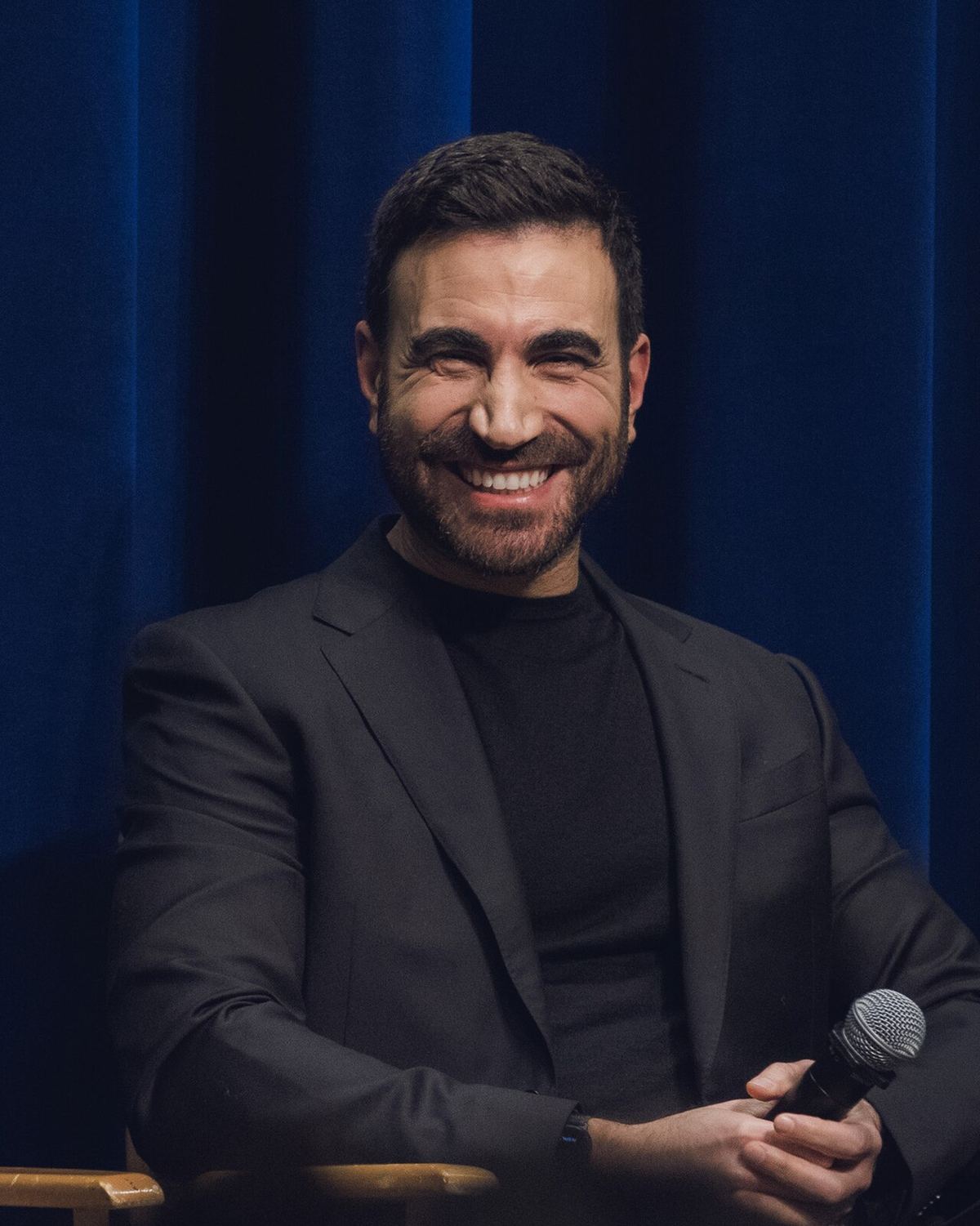 Brett Goldstein la un panel Shrinking pentru PaleyLive, în Beverly Hills, California.