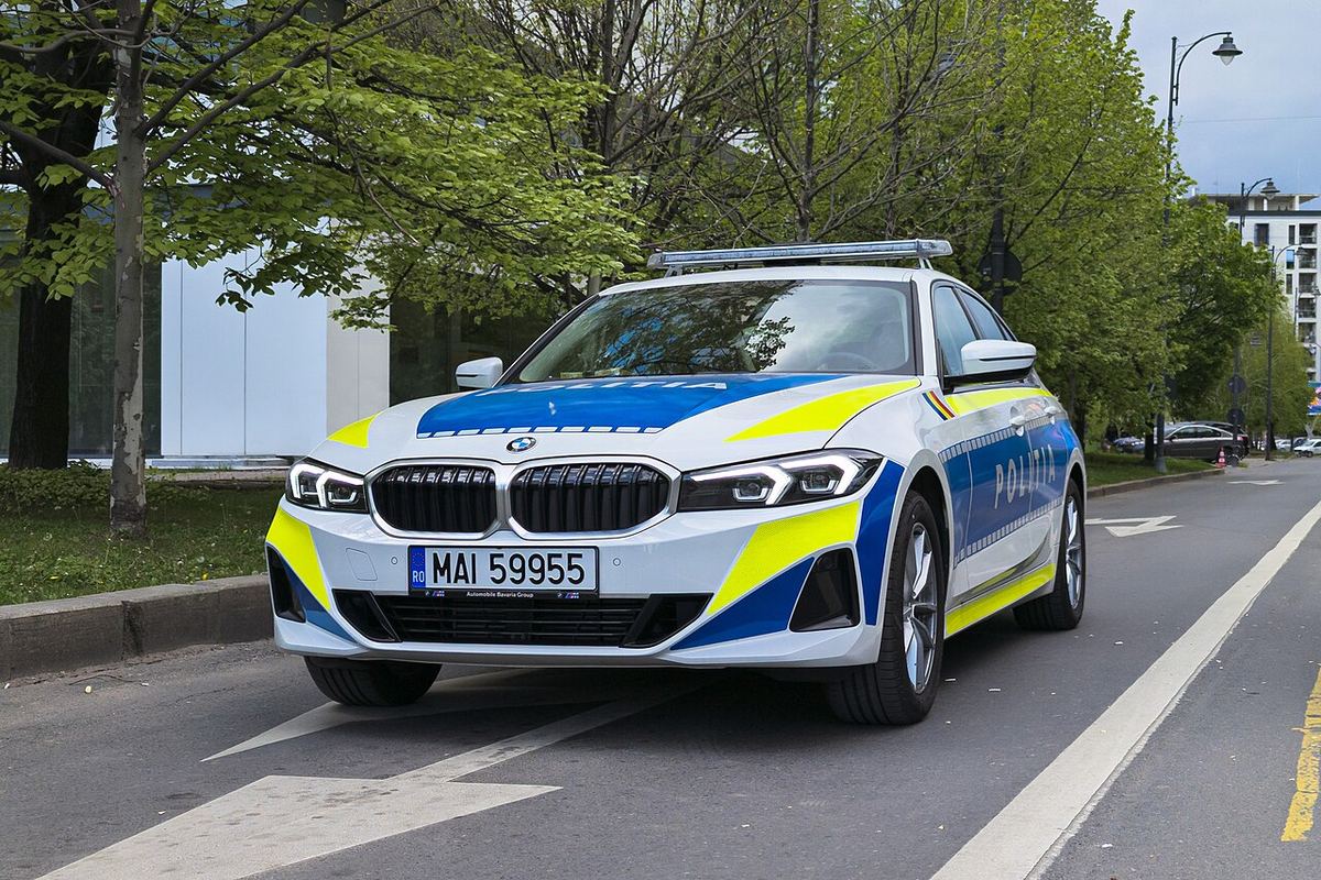 Autoturism BMW Seria 3 G20 LCI în serviciul Poliției Române.