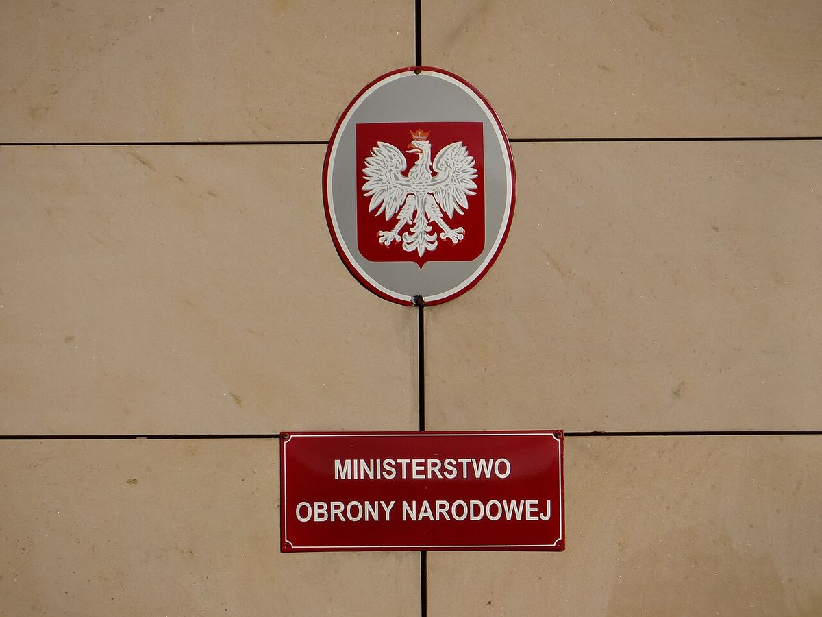 Clădirea Ministerului Apărării Naționale al Poloniei din Varșovia, de pe Aleea Niepodległości 218.