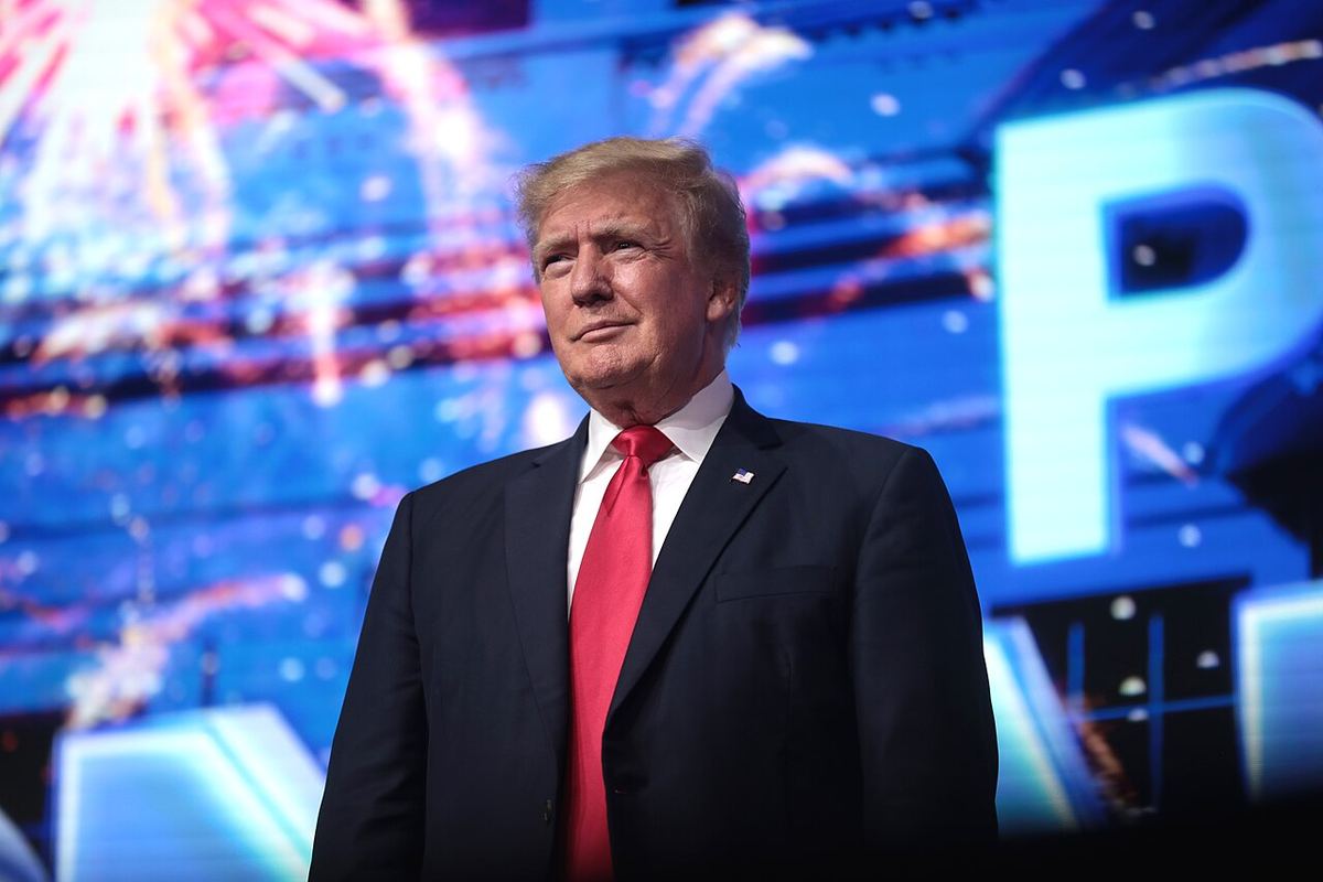 Donald Trump vorbind cu susținătorii la un miting din Phoenix, Arizona (fotografie de arhivă).