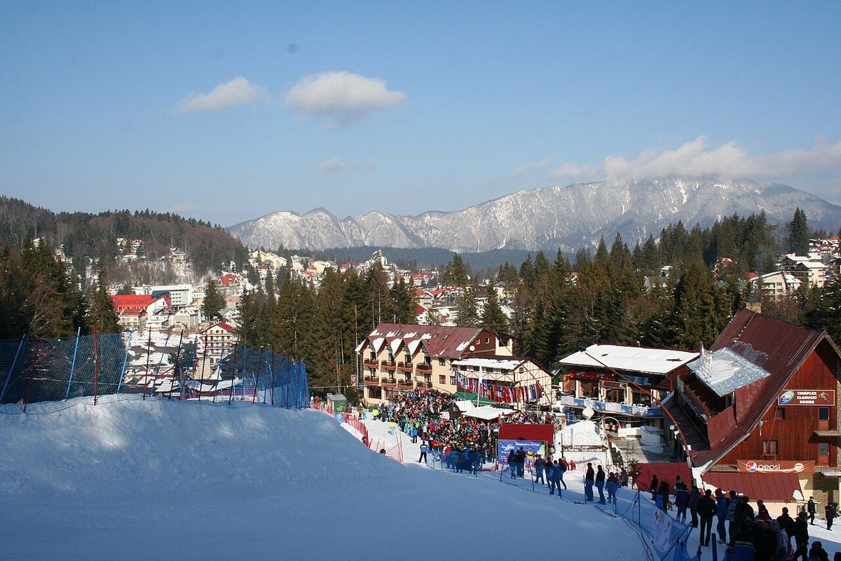 Vedere spre nord-vest din Predeal către muntele Schuler, de 1800 m altitudine