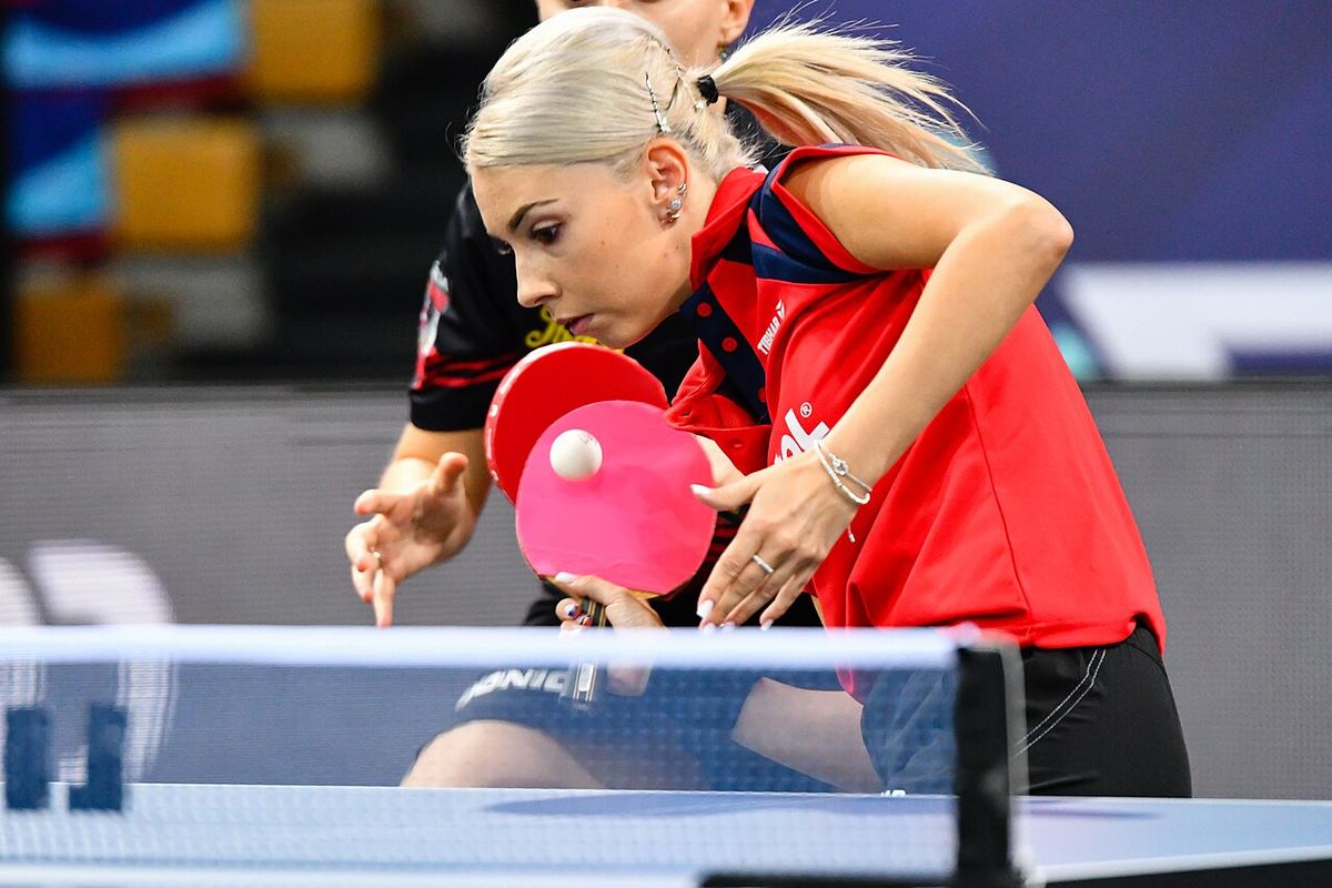 Bernadette Szocs, jucătoare de tenis de masă din România, la Campionatele Europene de la Munchen 2022.