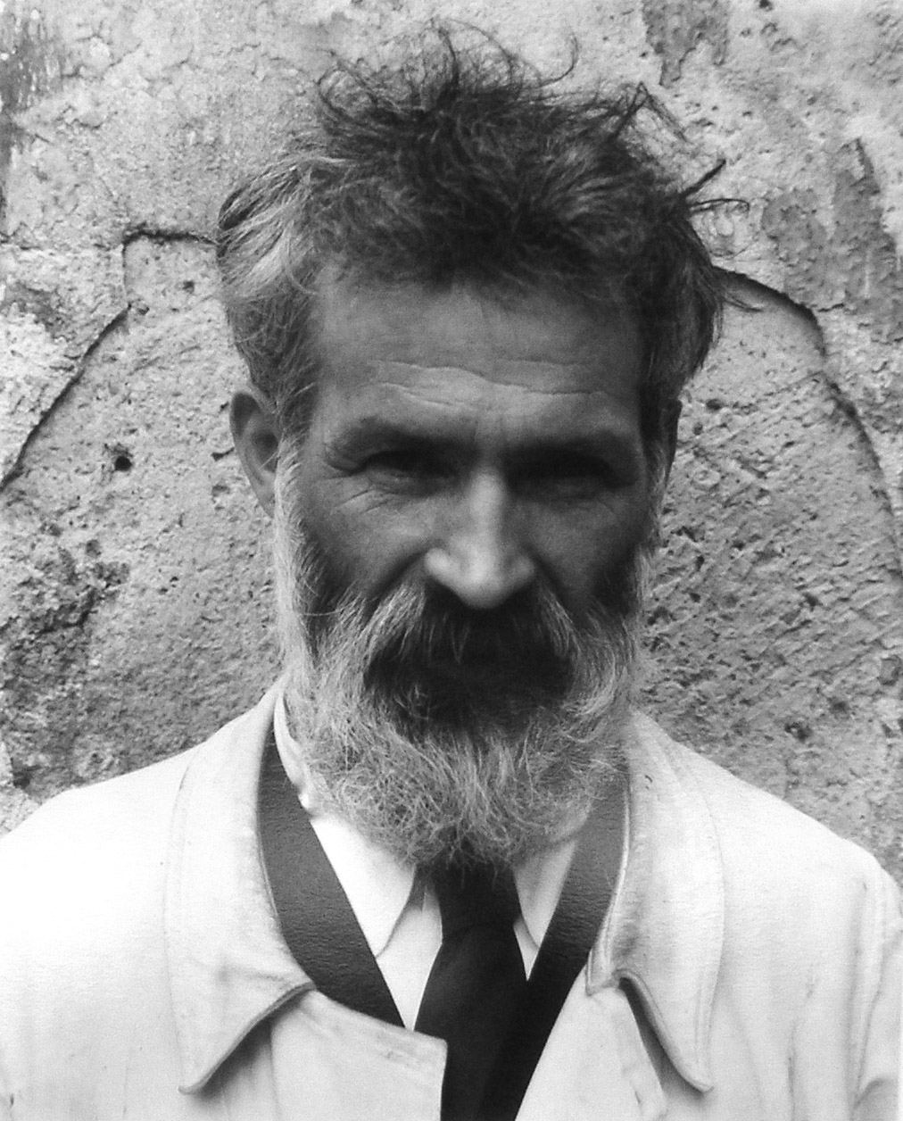 Portretul sculptorului Constantin Brâncuși, fotografiat de Edward Steichen.
