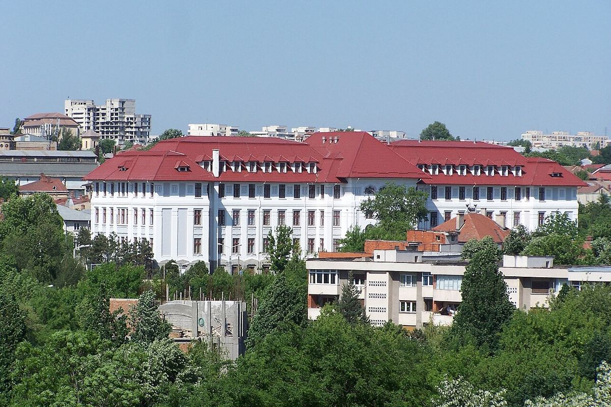 Clădirea veche a Universității de Medicină și Farmacie din Craiova.
