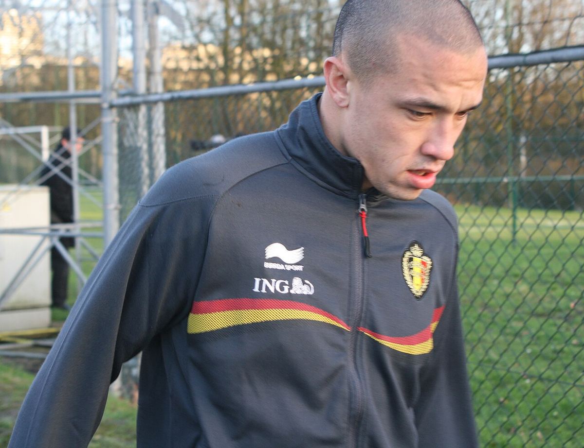 Radja Nainggolan, fotbalist belgian, în timpul unui antrenament cu echipa națională a Belgiei.