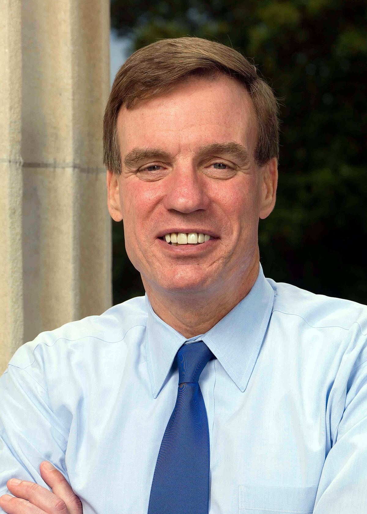 Portretul oficial al senatorului american Mark Warner, din Congresul 112.