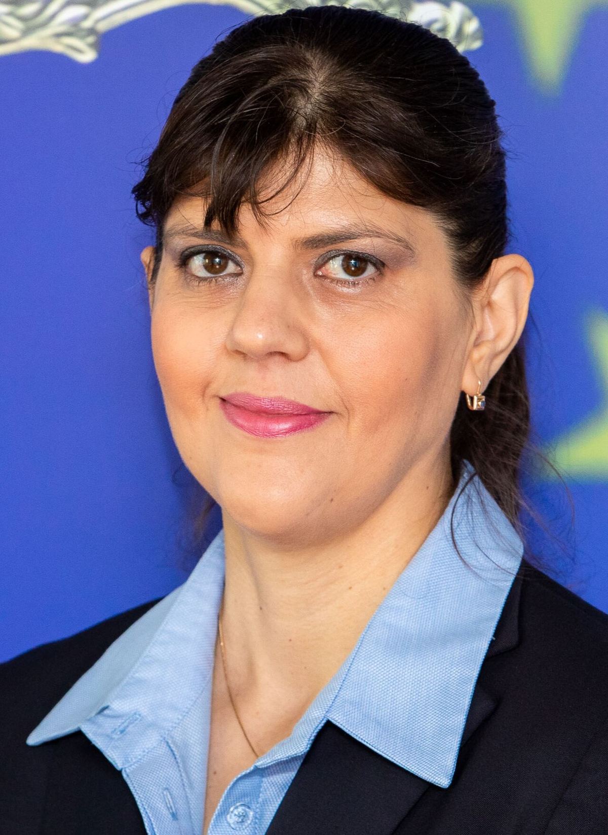 Laura Codruța Kovesi, șefa Parchetului European, într-un portret oficial.