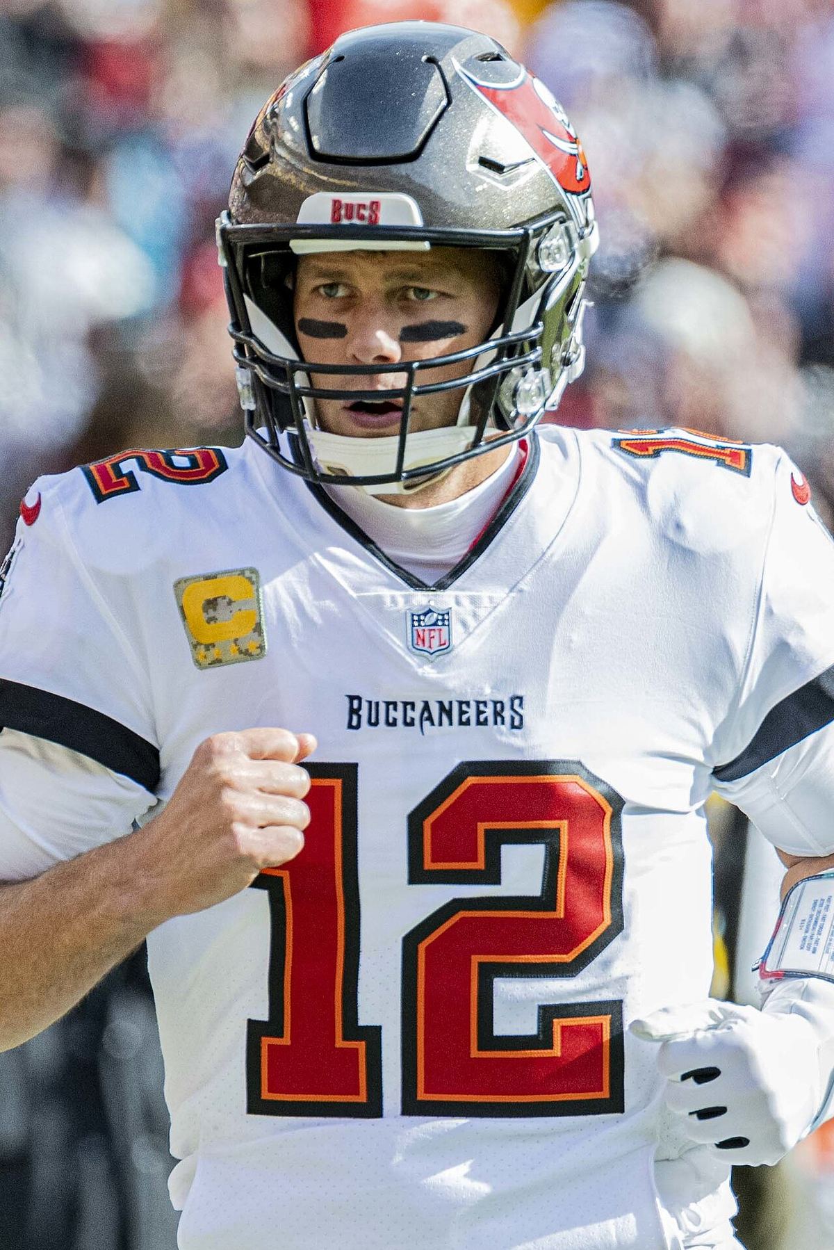 Tom Brady, quarterback al echipei Tampa Bay Buccaneers, în timpul unui meci din noiembrie 2021 la Landover, Maryland.